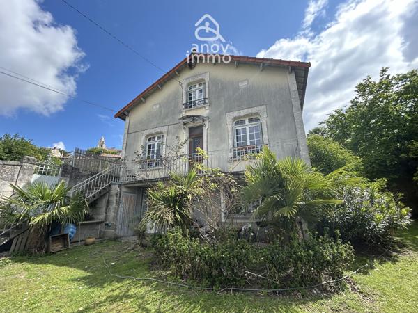 Maison
                                                                                                                                                                                                                                                                                                                        7 pièce(s)                                                                                                                                                                                                          4 chambre(s)                                                                                                                                                                                                          200  m²