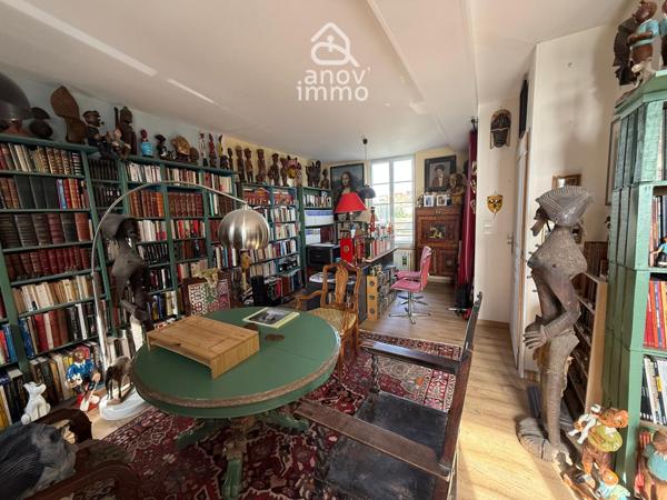 Maison
                                                                                                                                                                                                                                                                                                                        10 pièce(s)                                                                                                                                                                                                          6 chambre(s)                                                                                                                                                                                                          255  m²