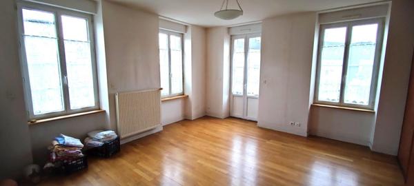 Maison à AVRANCHES, 50300 - 6 pièces 150m²