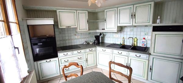 Maison à AVRANCHES, 50300 - 6 pièces 150m²