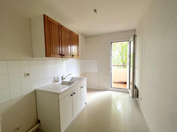 Appartement T3 de 64m² avec terrasse et parking fermé