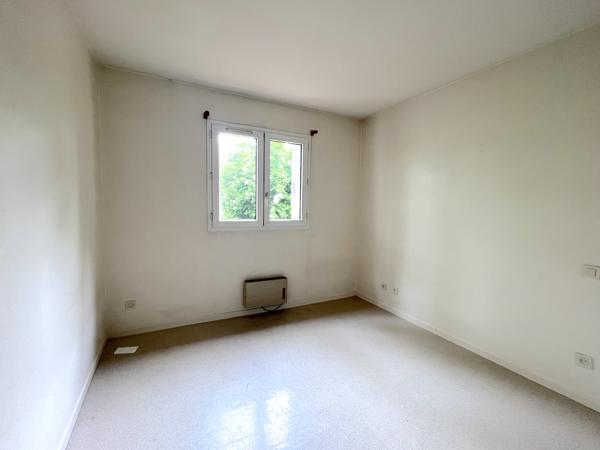 Appartement T3 de 64m² avec terrasse et parking fermé