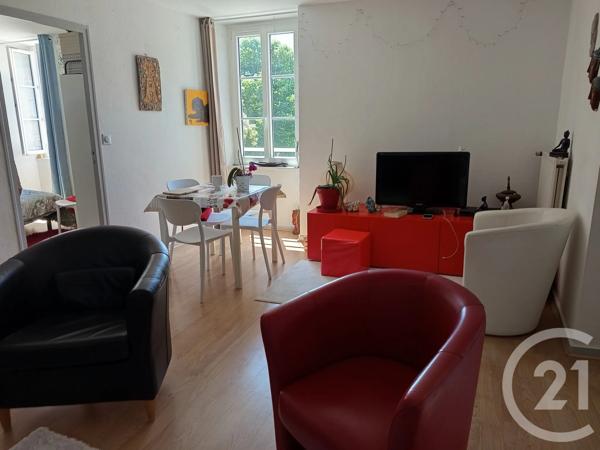 Appartement F2 Bis à vendre  2 pièces - 47 m 2   LA ROCHELLE  - 17