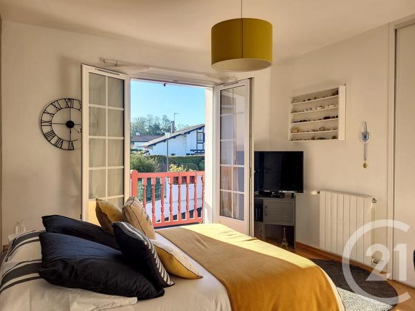 Maison à vendre  9 pièces - 246 m 2   ST PIERRE D IRUBE  - 64