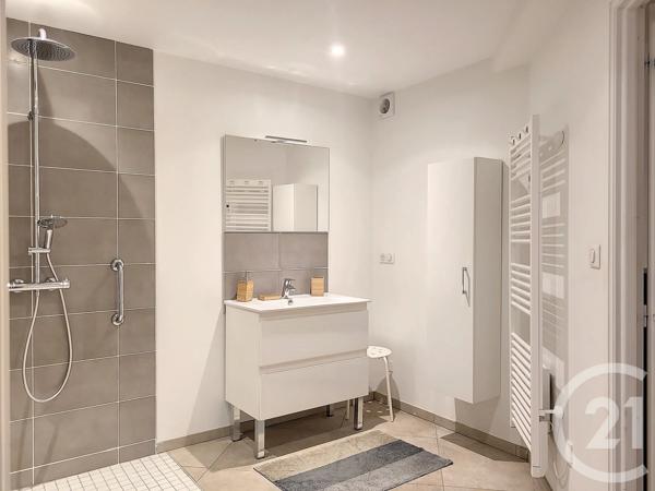 Maison à vendre  9 pièces - 246 m 2   ST PIERRE D IRUBE  - 64