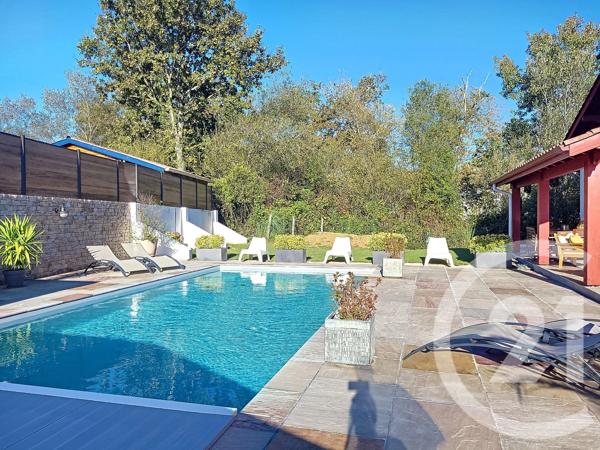 Maison à vendre  9 pièces - 246 m 2   ST PIERRE D IRUBE  - 64