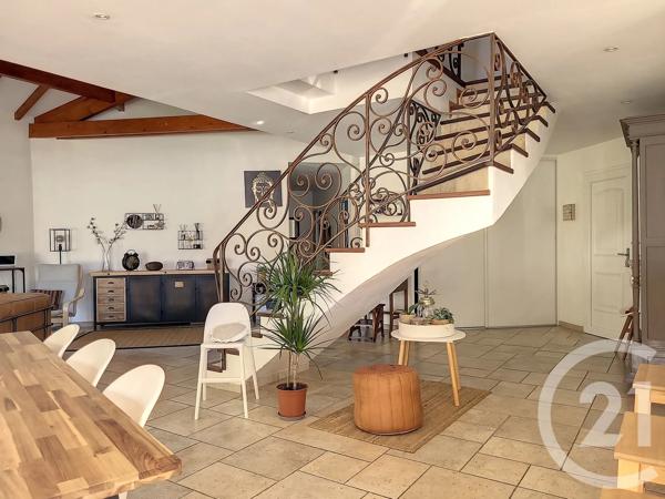 Maison à vendre  9 pièces - 246 m 2   ST PIERRE D IRUBE  - 64