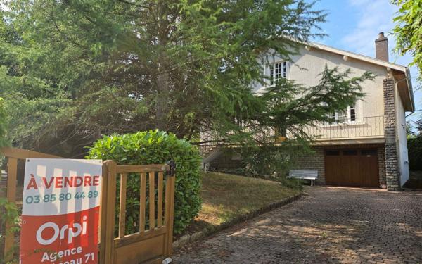 Maison à vendre    7 pièces •  Montceau-les-Mines