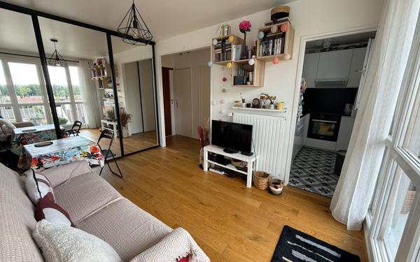 Appartement à vendre    1 pièce • 24,25 m2 Antony