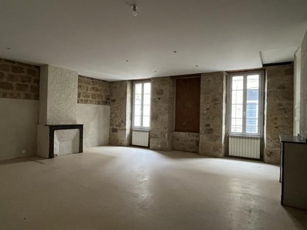 Immeuble à vendre |  Condom |  224 m²