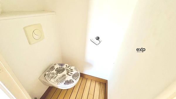 Maison 5 pièces 136 m2 avec piscine.