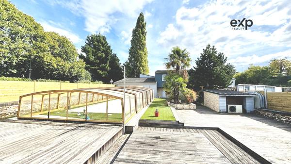 Maison 5 pièces 136 m2 avec piscine.