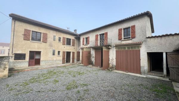 Maison familiale ou investissement 12 pièces 317 m2 à rénover