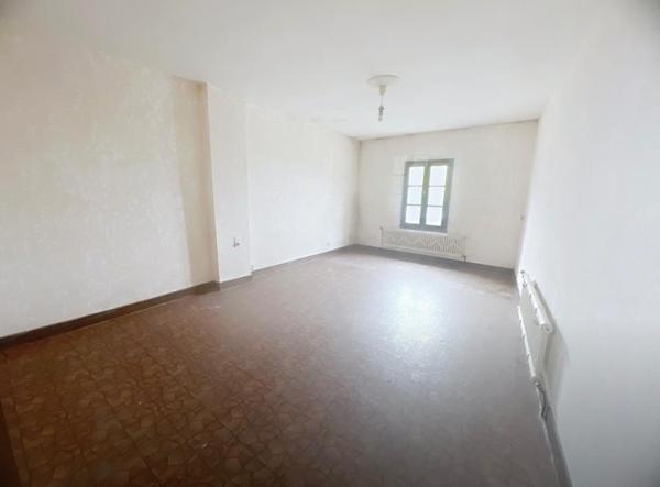 Maison familiale ou investissement 12 pièces 317 m2 à rénover