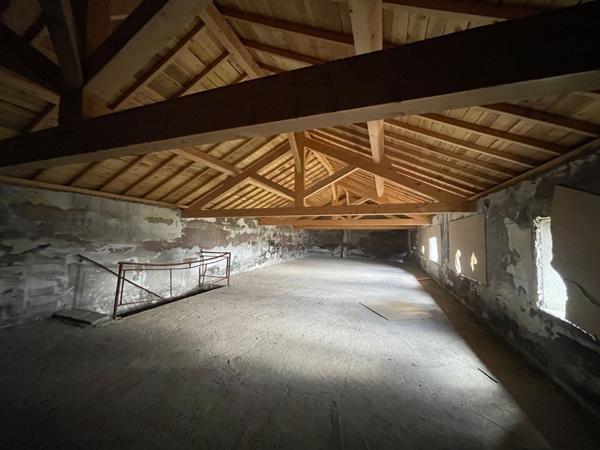 Achat immeuble Saint-Chamond - 444 m² - 263 000 €