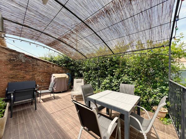 - HYERES - A Vendre - En Campagne - Maison T3 de 68 m², avec Cave et Terrasse.