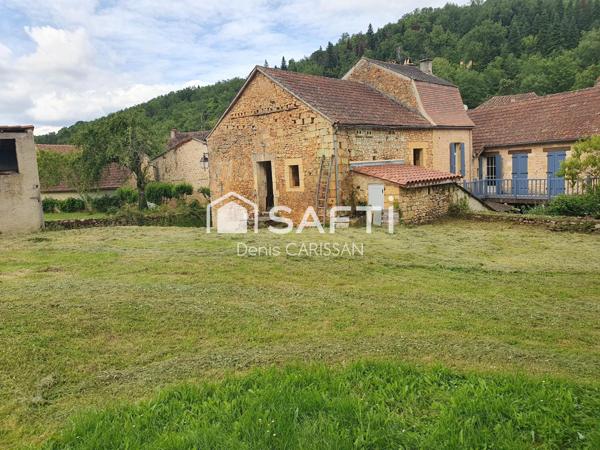 Maison de bourg à finir de restaurer.