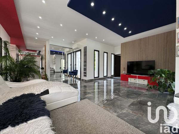 Maison à vendre 8 pièces 320 m² La Rochette