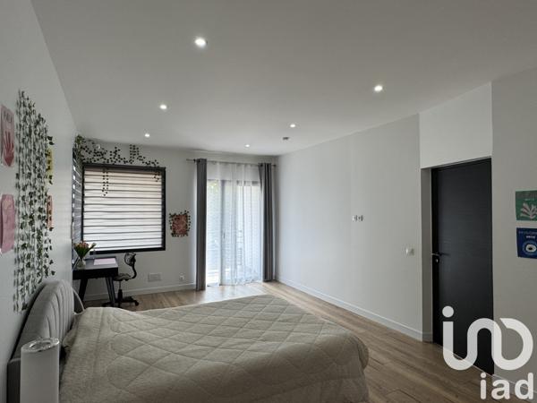 Maison à vendre 8 pièces 320 m² La Rochette