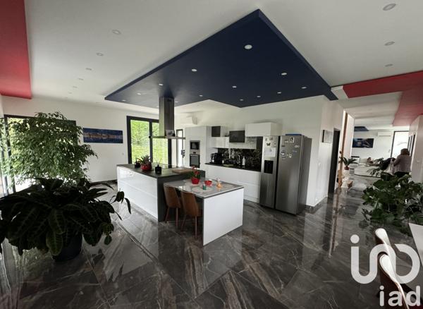 Maison à vendre 8 pièces 320 m² La Rochette