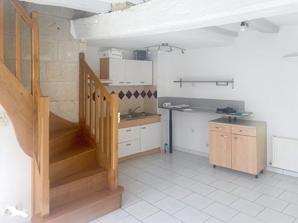 Maison à vendre 99 900 € Chinon 3 p 60 m² DPE D