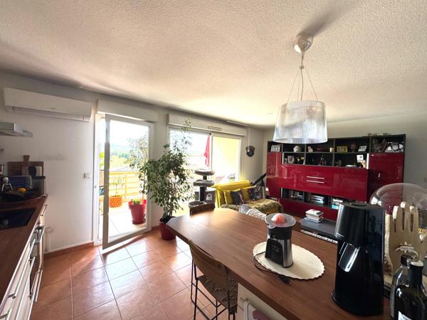 Les Angles (30133) Appartement T3 Les Angles