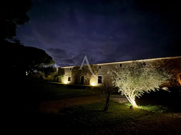 Domaine d'Exception au Coeur de Romegoux