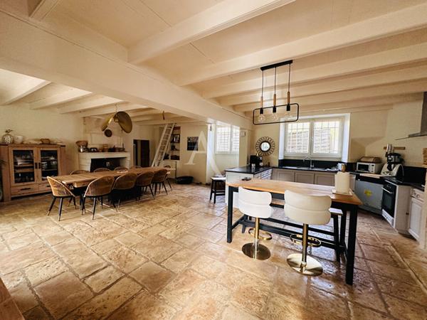 Domaine d'Exception au Coeur de Romegoux