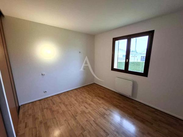 Maison traditionnelle de 104 m² avec grand sous-sol et terrain clos