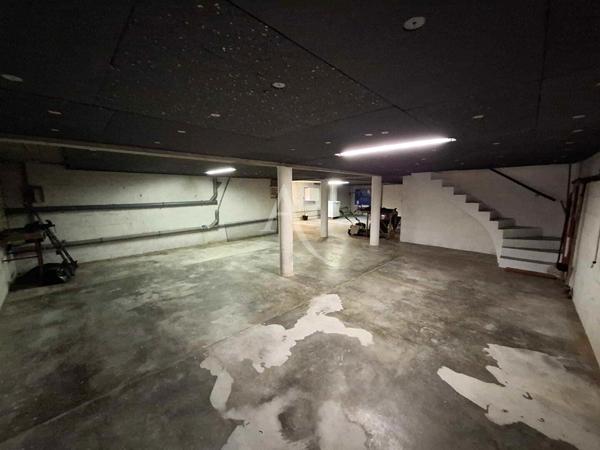 Maison traditionnelle de 104 m² avec grand sous-sol et terrain clos