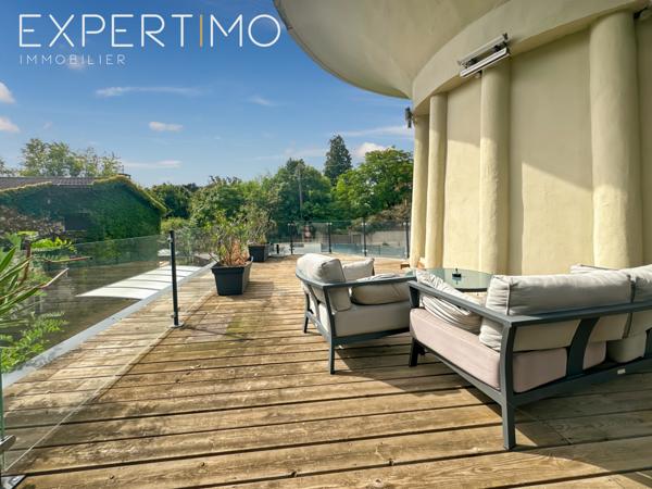 Trévoux (01600) BIEN ATYPIQUE – ANCIEN CHÂTEAU D’EAU ENTIÈREMENT RÉHABILITÉ – VUE PANORAMIQUE À 360° – TREVOUX