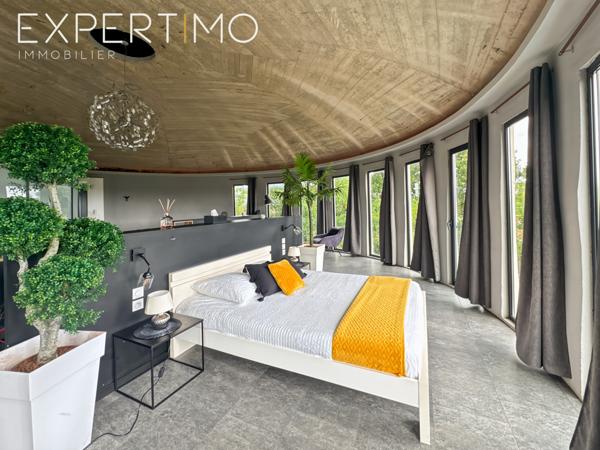 Trévoux (01600) BIEN ATYPIQUE – ANCIEN CHÂTEAU D’EAU ENTIÈREMENT RÉHABILITÉ – VUE PANORAMIQUE À 360° – TREVOUX