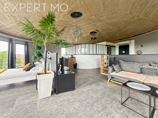 Trévoux (01600) BIEN ATYPIQUE – ANCIEN CHÂTEAU D’EAU ENTIÈREMENT RÉHABILITÉ – VUE PANORAMIQUE À 360° – TREVOUX