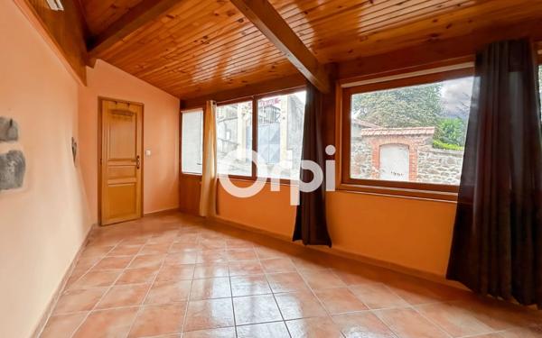 Maison à louer    3 pièces •  Saint-Symphorien-sur-Coise