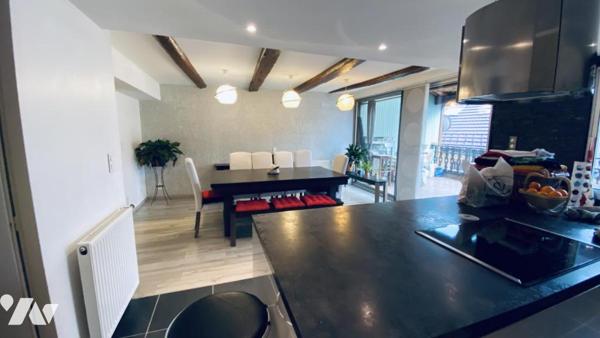 APPARTEMENT DE TYPE T5 CENTRE VILLE PONTARLIER AVEC TERRASSE