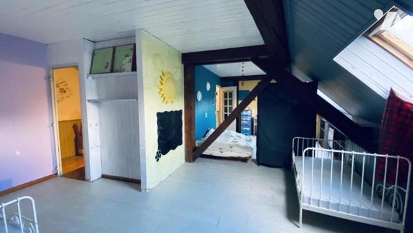 APPARTEMENT DE TYPE T5 CENTRE VILLE PONTARLIER AVEC TERRASSE