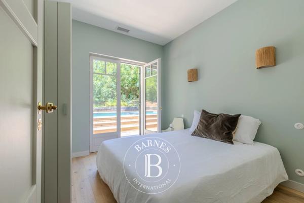 Lège-Cap-Ferret, Villa  242 m² à vendre
