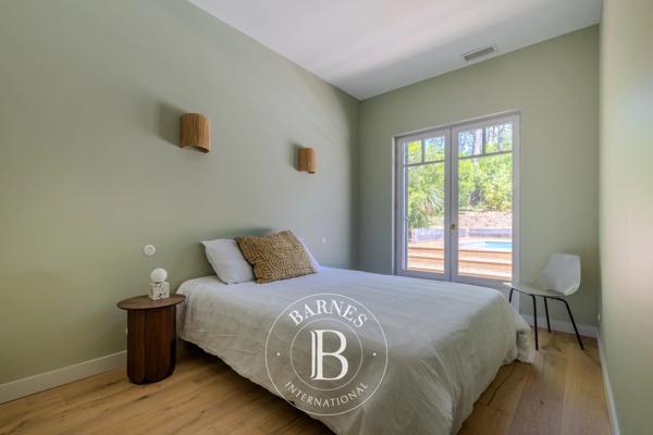 Lège-Cap-Ferret, Villa  242 m² à vendre
