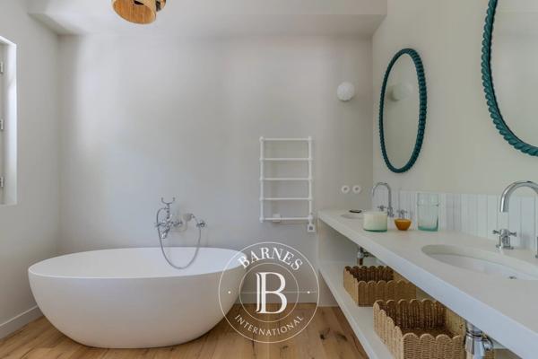 Lège-Cap-Ferret, Villa  242 m² à vendre