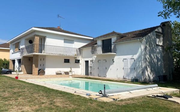 Maison à vendre    8 pièces •  Sanvignes-les-Mines