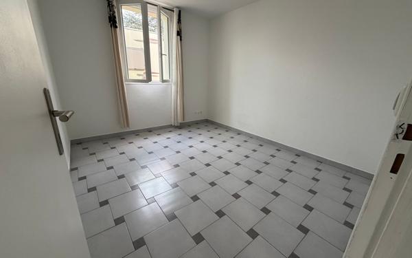 Maison à vendre    3 pièces •  Saintes