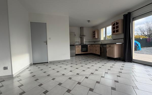 Maison à vendre    3 pièces •  Saintes