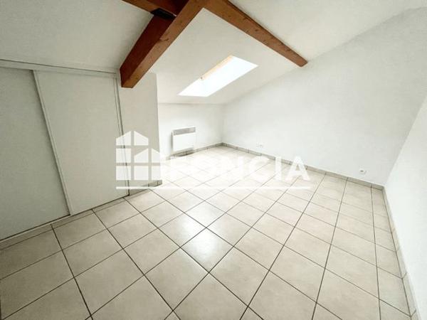 Location Studio 31.1 m² - BAT H - 58 IMPASSE DES GENTIANES Gex 01170