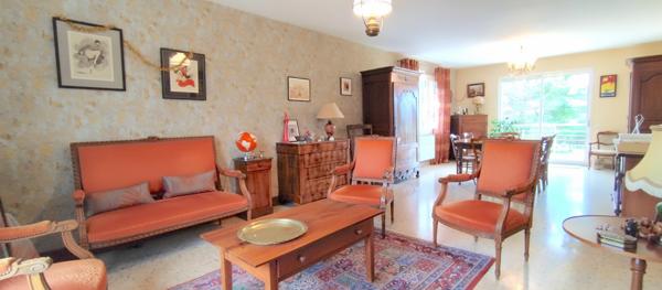 Maison familiale lumineuse - 3 ch + bureau -  Jardin 1200 m² - Bignoux