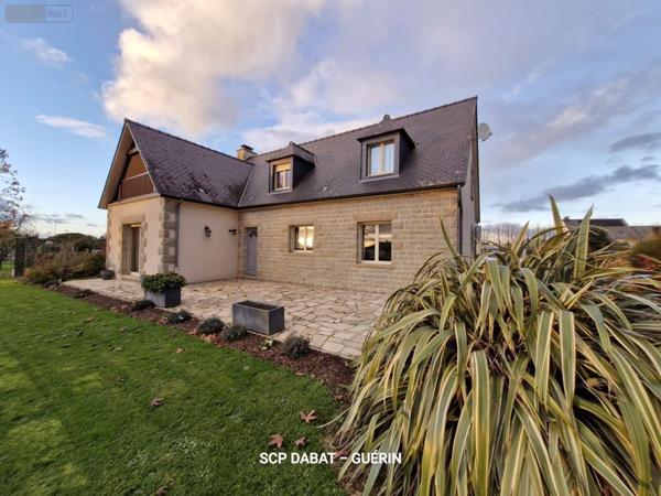 Maison à vendre à Saint-Hilaire-du-Harcouët dans la Manche (50600), ref : 8447