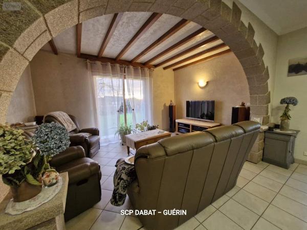 Maison à vendre à Saint-Hilaire-du-Harcouët dans la Manche (50600), ref : 8447