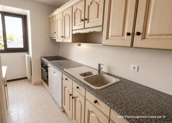 Appartement T4 lumineux de 80 m² – Plein centre-ville de Mayenne avec garage et cave