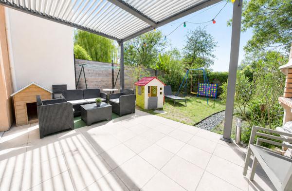 Maison 4 chambres avec jardin, garage et deux terrasses - Secteur recherché