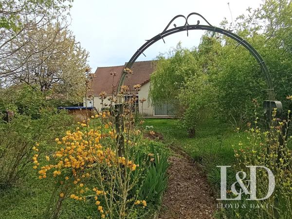 MAISON INDIVIDUELLE 117M2 - 4 CHAMBRES - PISCINE ET JARDIN- À 15 MINUTES DE SENS