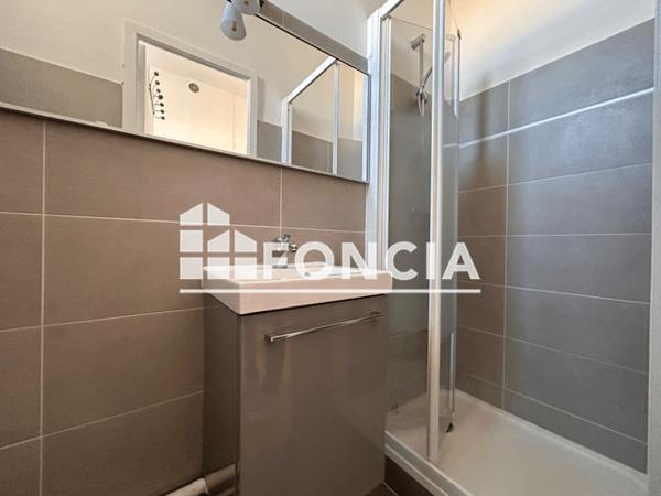 Location Appartement 3 pièces 44 m² - ENCLOS REY Nimes 30000